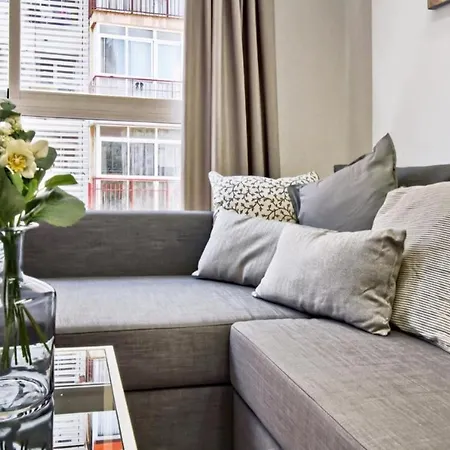 Apartament Amplio Piso Con Terraza