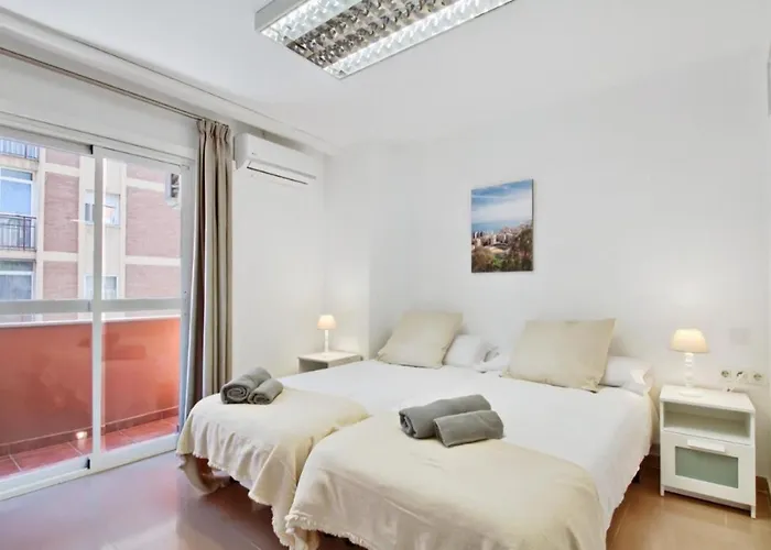 Amplio Piso Con Terraza Apartament Malaga